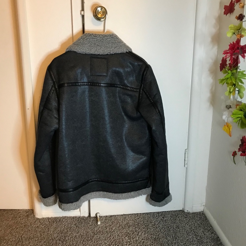 Designer Coat - Picture 2 of 3